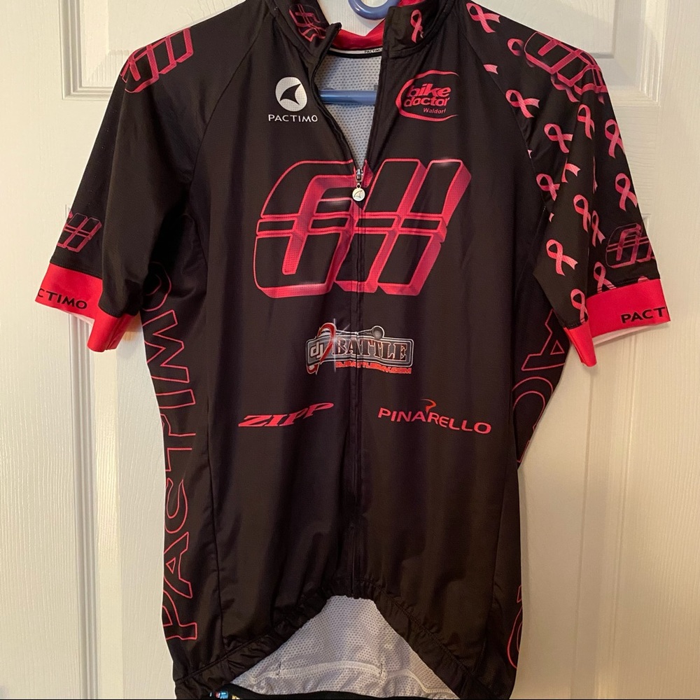 Getting It In (GII) Cycling kit- Breast Cancer Awareness